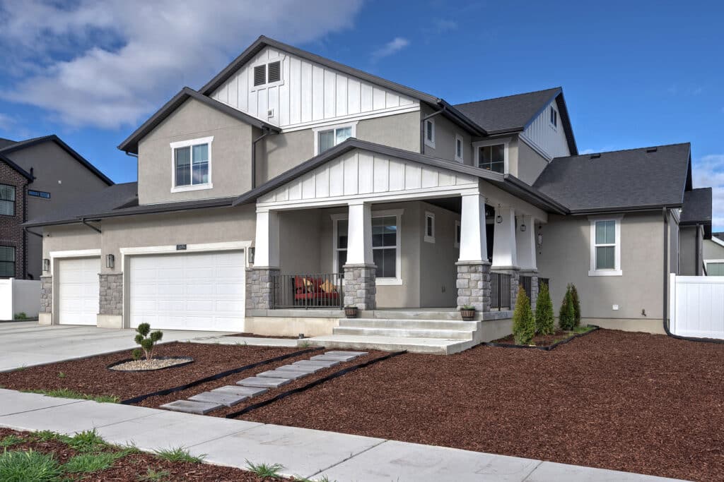 11694EngelmannDr-001